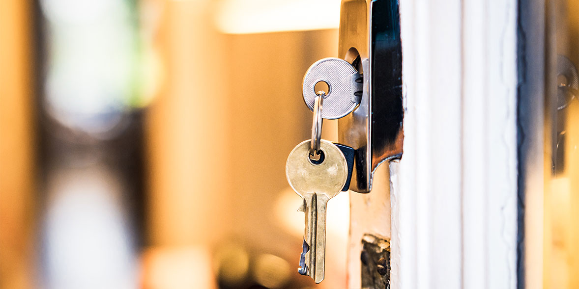 Best E-Commerce Platforms for Commercial Door Hardware by Pricing Transparency