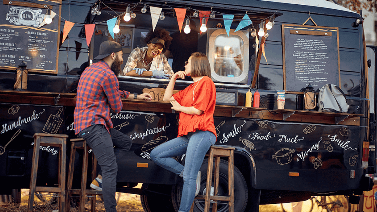 Flexibility Meets Profit: RagdollLiving’s Take on the Rise of Mobile Entrepreneurship