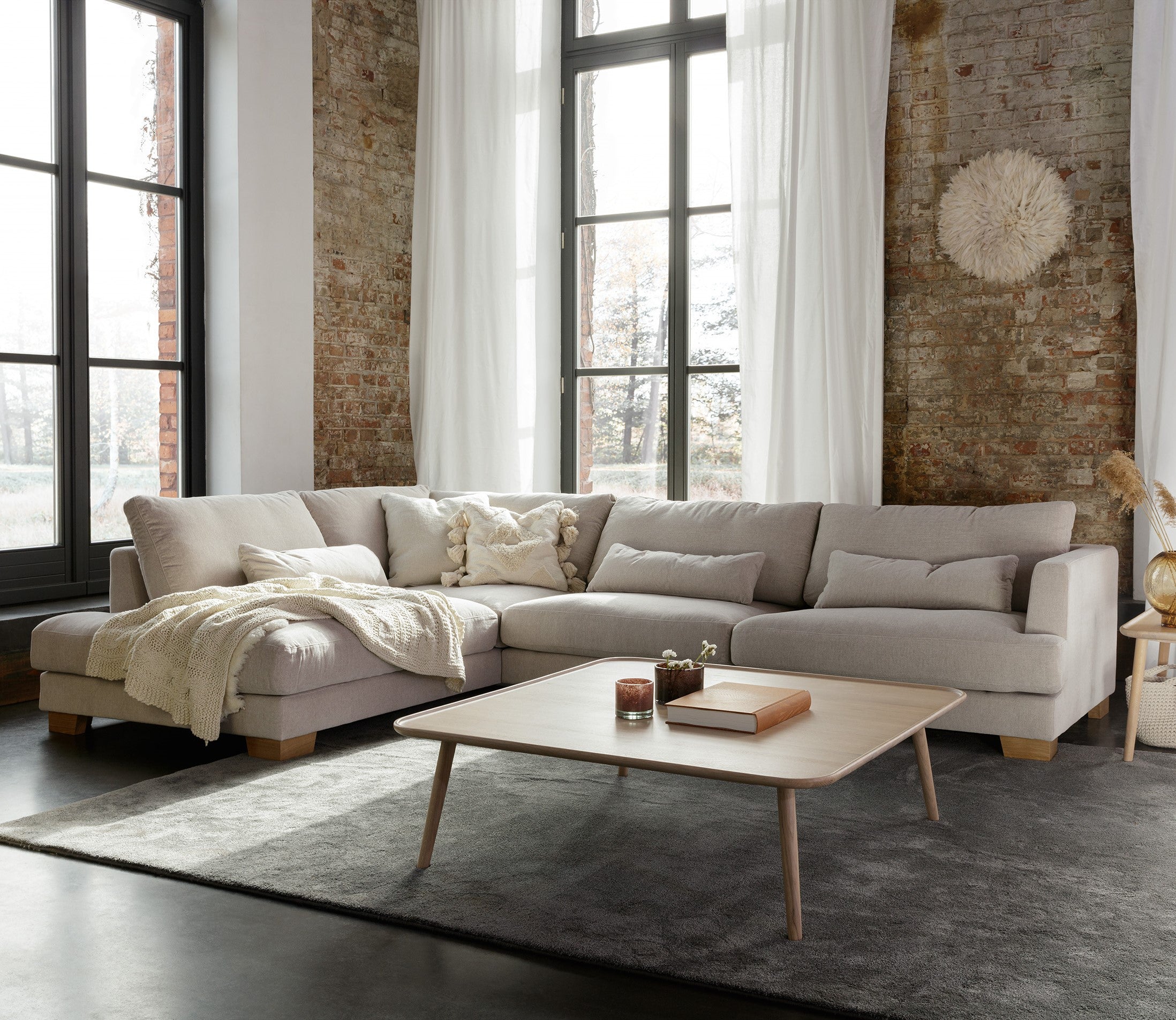 Corner Sofas at Msofas – Durable and Timeless Comfort