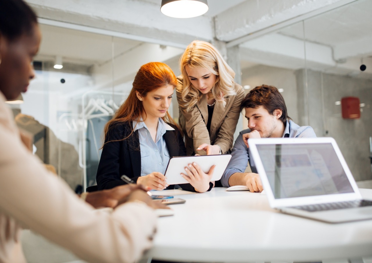 Contract Management. with a Focus on Compliance and Control